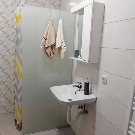 Zapadni Kej Apartment *